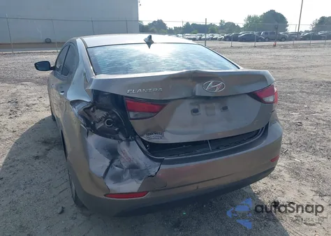 2015 Hyundai Elantra Se z USA, uszkodzony, nr VIN 5NPDH4AE3FH620669
